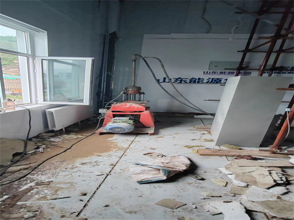 龙里地基基础下沉墙体裂缝加固注浆顶升施工